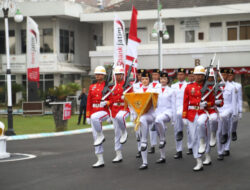 Dandim 0818/ Malang-Batu Menjadi Inspektur Upacara Penurunan Bendera HUT ke-81 RI