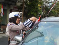 Rendahnya Pengendara Memasang Bendera Merah Putih, Memaksa Polisi Bergerak Semarakkan HUT ke 81 RI
