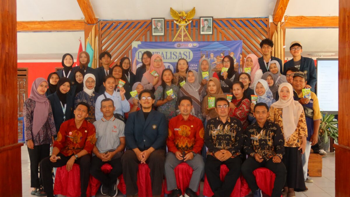 Mahasiswa Kelompok 27 FISIP UB Bakti Desa Dorong UMKM Desa Purwodadi Masuk Ekosistem Digital