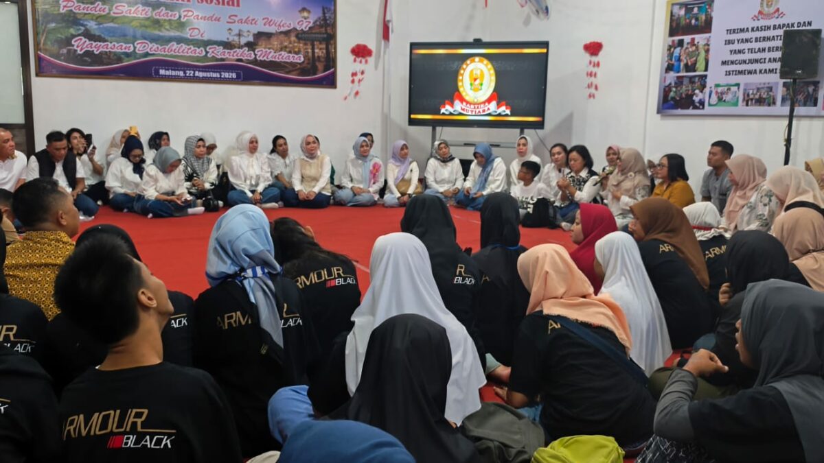Alumni Akmil 97 Menebar Kepedulian Kepada Siswi Disabilitas, Dua Pangdam Terharu