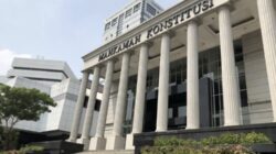 Dihina Tak Bisa Diwakili Relawan, Presiden dan Wapres Harus Lapor Sendiri