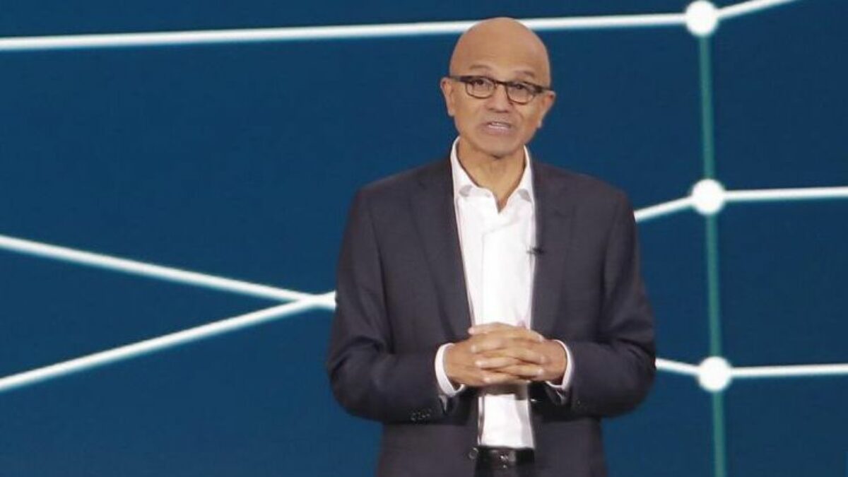 Satya Nadella Peringatkan Risiko AI, Perusahaan Bisa Kehilangan Kendali atas Data Satya Nadella Peringatkan Risiko AI, Perusahaan Bisa Kehilangan Kendali atas Data
