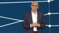 Satya Nadella Peringatkan Risiko AI, Perusahaan Bisa Kehilangan Kendali atas Data Satya Nadella Peringatkan Risiko AI, Perusahaan Bisa Kehilangan Kendali atas Data