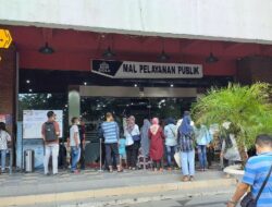 Petugas Dispendukcapil Surabaya Viral Dapat Bintang 1, Pemkot Siapkan Sanksi