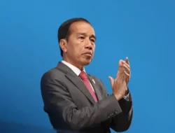 Jokowi Sebut Syarat Pendidikan Gibran Jelas, MK Soroti Verifikasi KPU
