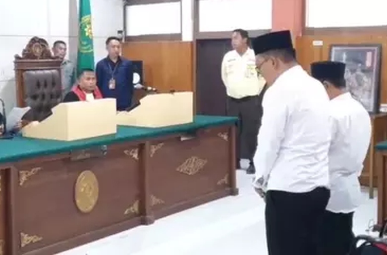 gus Muhammad Sulaeman dan Suyitno saat sidang vonis di PN Malang.