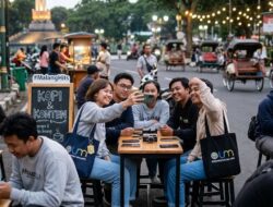 ‘A Day in My Life’ Anak Muda Malang, Saat Keseharian Jadi Konten