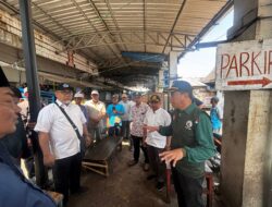 Dinas PUSDA Bongkar Cor Beton Keruk Sedimentasi dan Sampah yang Hambat Aliran Sungai Singosari