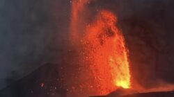 Anak Krakatau Erupsi, Ternyata Lima Gunung Api Ini Juga Erupsi Nyaris Bersamaan
