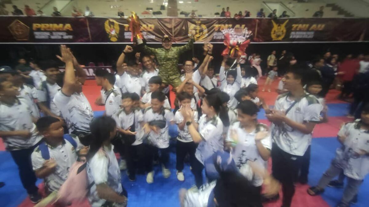 Dua Tahun Digembleng, Karateka Kodam V/Brawijaya Berbuah Juara Umum Piala Panglima