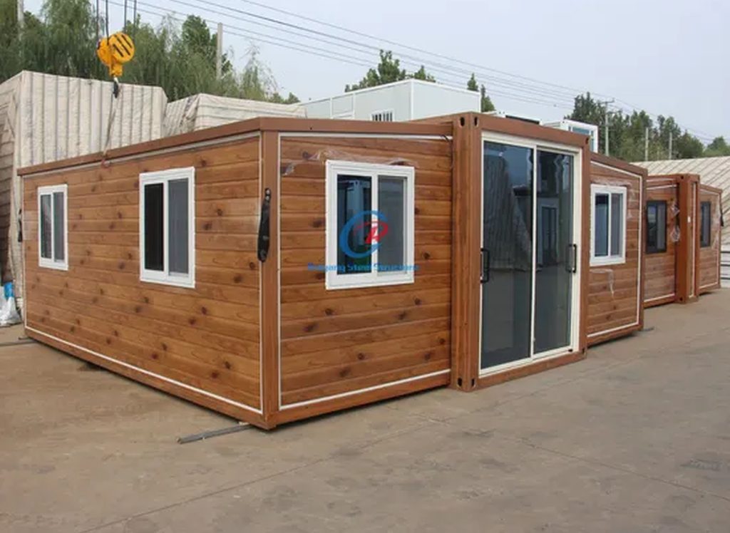 Rumah prefab modular China yang dirakit dari sejumlah modul bangunan di lokasi tujuan.
