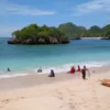 Pantai Gatra Malang: Ketika Wisata Tak Boleh Menang atas Konservasi