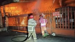 Toko Furnitur Ogan Malang Terbakar Dini Hari, Karyawan Sif Malam Dievakuasi