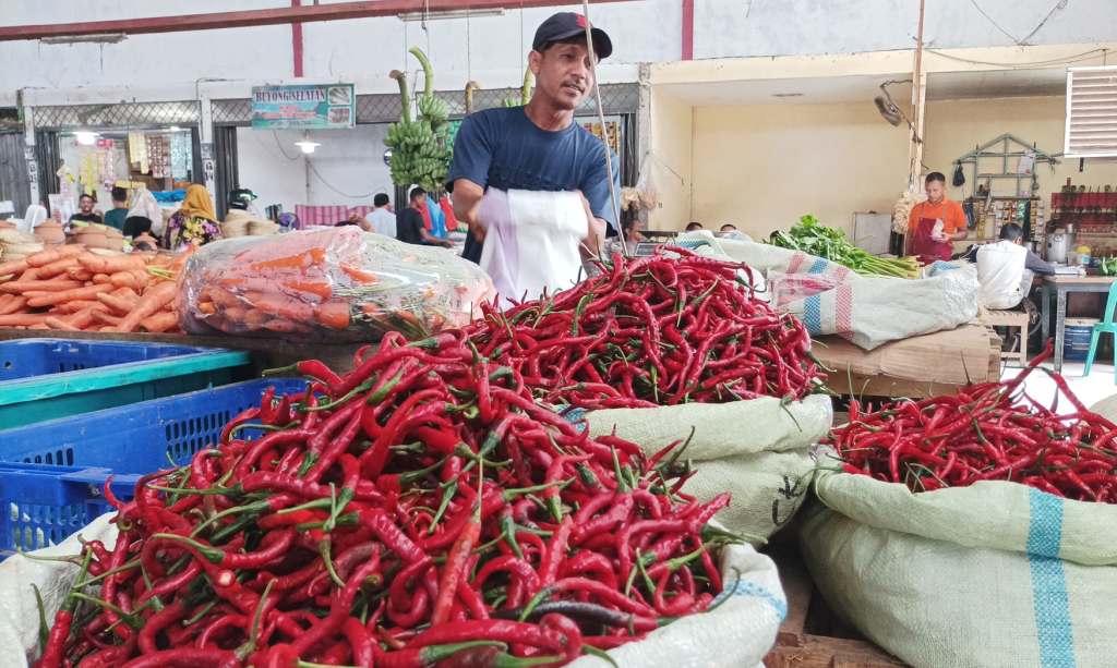Cabai rawit di pasar tradisional saat harga cabai rawit nasional meningkat di tengah kemarau panjang dan tekanan pasokan pangan pada Oktober 2026.