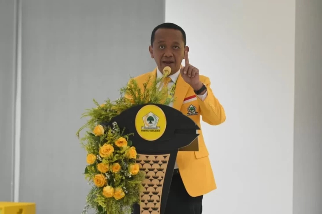 Bahlil Lahadalia, Ketua Umum Partai Golkar, yang menyatakan menghormati proses hukum terkait Nusron Wahid.