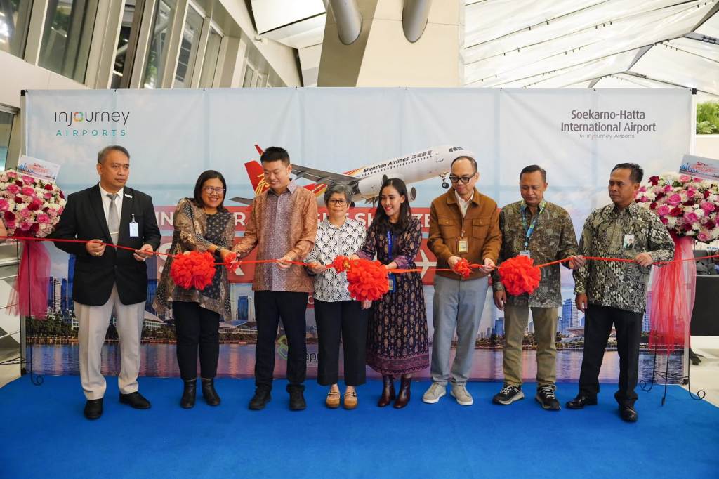 Penyambutan kedatangan penerbangan langsung Shenzhen Airlines rute Shenzhen–Jakarta di Bandara Internasional Soekarno-Hatta pada 20 Oktober 2026.