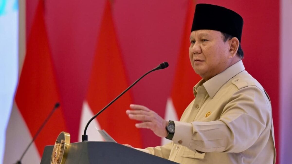 Presiden Prabowo Subianto menyampaikan rencana penyaluran kredit rakyat Rp400 triliun pada 2027 untuk menggerakkan ekonomi daerah.