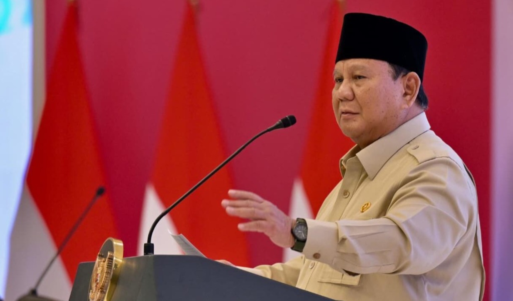 Presiden Prabowo Subianto menyampaikan rencana penyaluran kredit rakyat Rp400 triliun pada 2027 untuk menggerakkan ekonomi daerah.