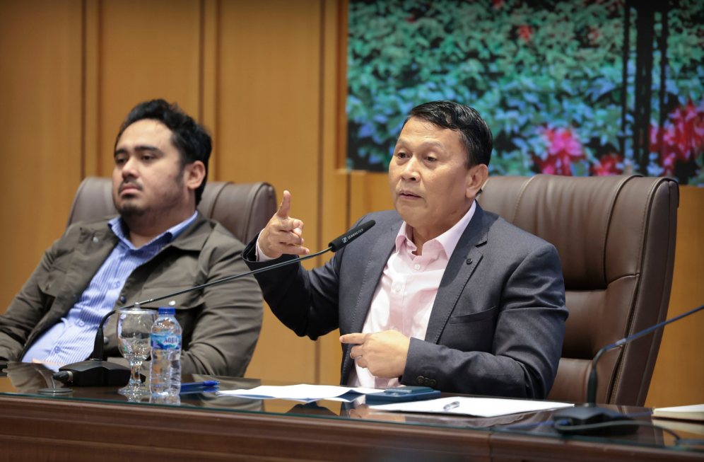 Mardani Ali Sera dalam diskusi evaluasi dua tahun pemerintahan Prabowo membahas harga pangan, Transfer ke Daerah, dan program Makan Bergizi Gratis.