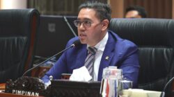 Dave Laksono, Wakil Ketua Komisi I DPR RI, dalam konteks pembahasan revisi Undang-Undang Peradilan Militer pascaputusan MK.