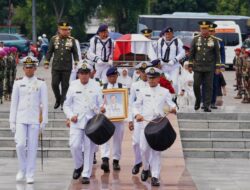 Widodo AS Dimakamkan di Kalibata, Panglima TNI Sebut Sosoknya Panutan Prajurit