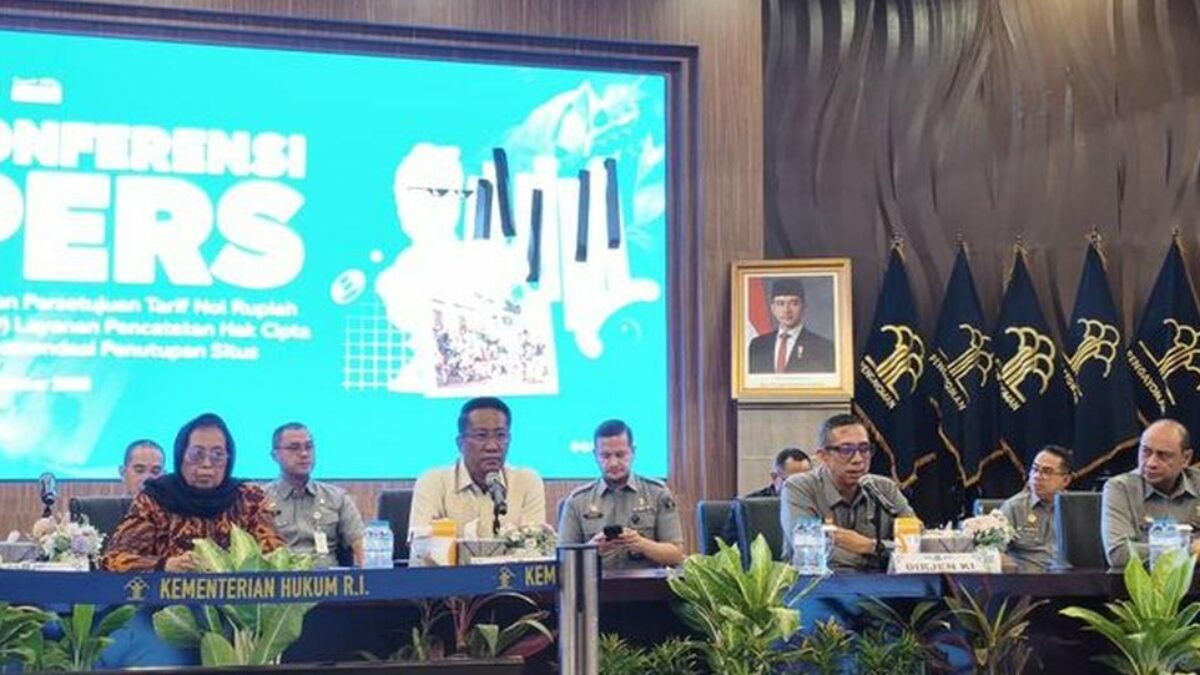 Menteri Hukum Supratman Andi Agtas menjelaskan pemblokiran badan usaha yang belum melaporkan beneficial owner.