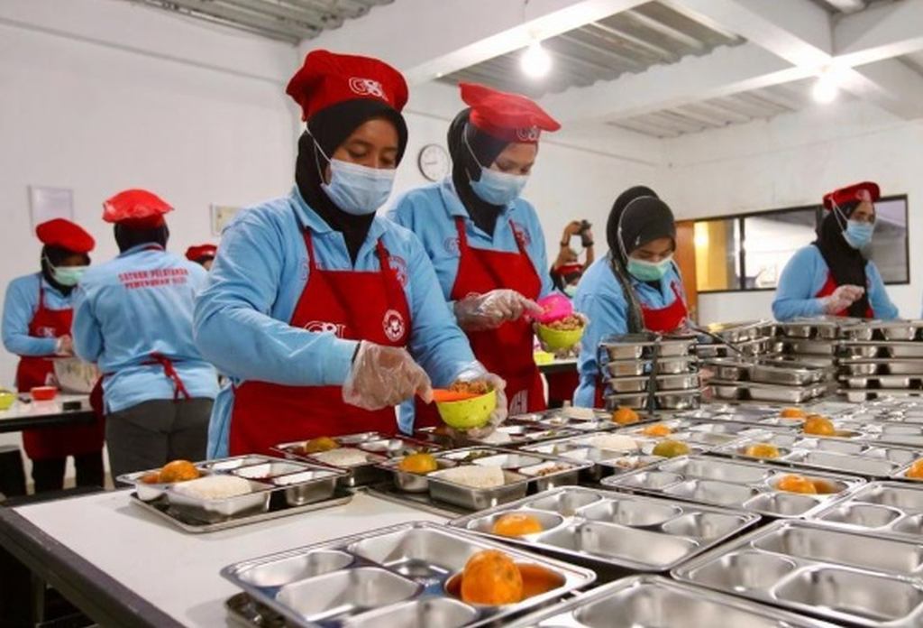 Aktivitas dapur SPPG untuk program Makan Bergizi Gratis yang membutuhkan pelaporan dan pengelolaan dana operasional secara tertib.