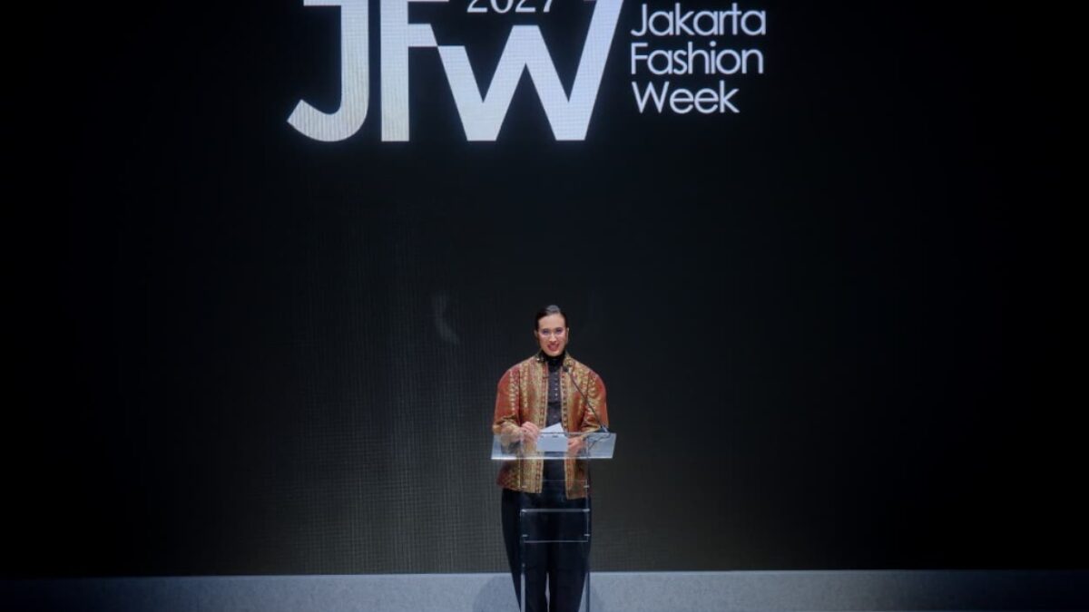 Jakarta Fashion Week 2027 Dibuka, Wastra Nusantara dan Kolaborasi Global Jadi Andalan