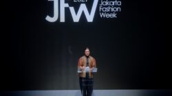 Menteri Pariwisata Widiyanti Putri Wardhana memberikan sambutan pada pembukaan Jakarta Fashion Week 2027 di Jakarta.