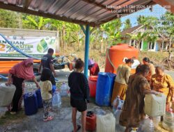 Kekeringan Melanda 14 Desa, BPBD Kabupaten Malang Salurkan Bantuan Air Bersih