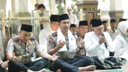 Memperkuat Sinergi Ulama dan Umara, Kapolri Silaturahmi ke Ponpes Tebuireng dan Ziarah Makam Gus Dur