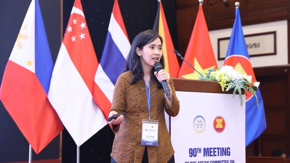 Mengembangkan Robot Pascastroke, Dosen ITS Sabet Penghargaan ASEAN 