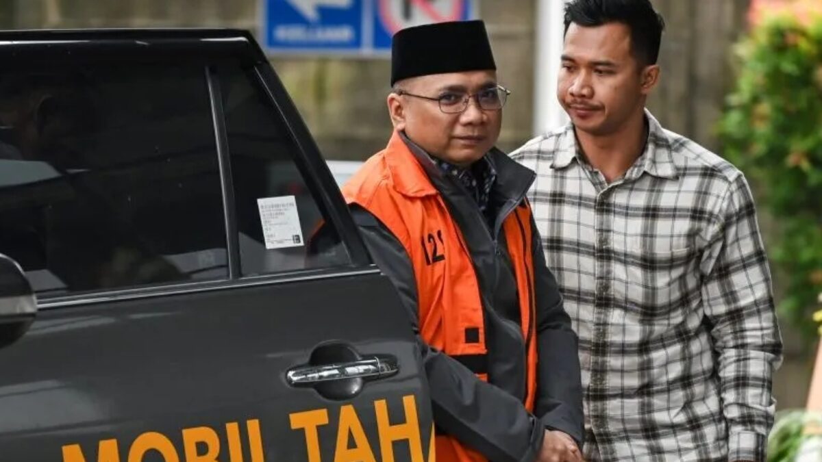 Viral 36 Kiai di Jatim Minta Presiden Beri Abolisi untuk Gus Yaqut, Ini Artinya