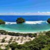 5 Pantai di Jawa Timur dengan View Terbaik, dari Laguna Eksotis hingga Tebing Karang