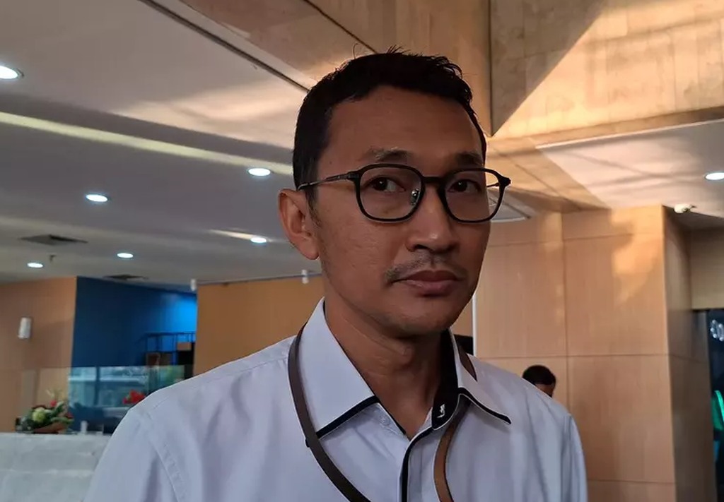KPK menyita uang Rp800 juta yang diserahkan kuasa hukum Hercules terkait kasus dugaan suap pengurusan HGB.