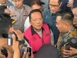Eks Jampidsus Febrie Adriansyah Jalani Sidang Dakwaan, 34 Jaksa Disiapkan