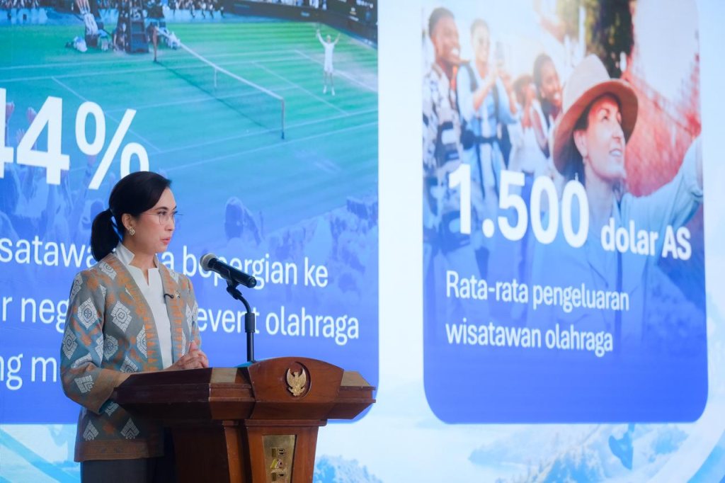 Menpar Widiyanti Putri Wardhana mendorong pengembangan sports tourism Indonesia.