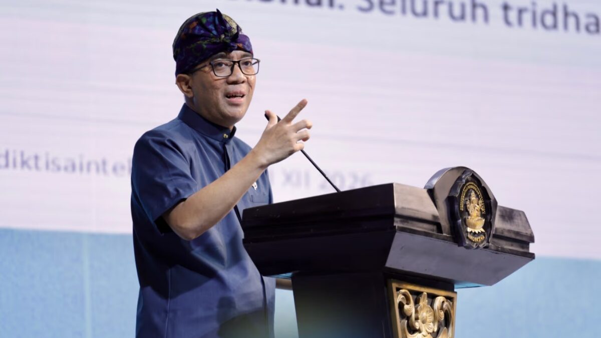 Mendiktisaintek Minta Kampus Tak Kebanyakan Prodi, Fokus Perkuat Keilmuan