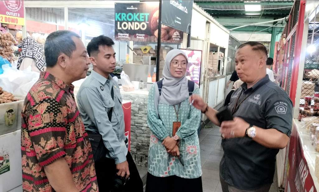 Pelaku UMKM kuliner Malang mengikuti sosialisasi sertifikasi halal