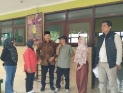 Sekda Budiar Didampingi Kepala Dispendik Tinjau Atap Rawan Ambrol di SDN 1 Ardimulyo, Pastikan Segera Diperbaiki