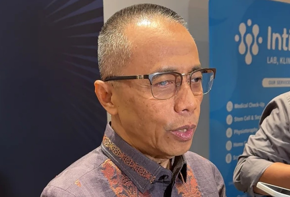 Ilustrasi telepon seluler yang berkaitan dengan rencana program digitalisasi layanan keuangan pemerintah.