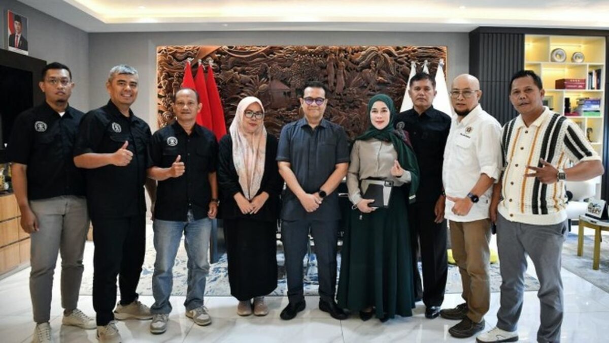 Komdigi Gandeng Jurnalis Perkuat Literasi AI, Masyarakat Diminta Waspadai Hoaks