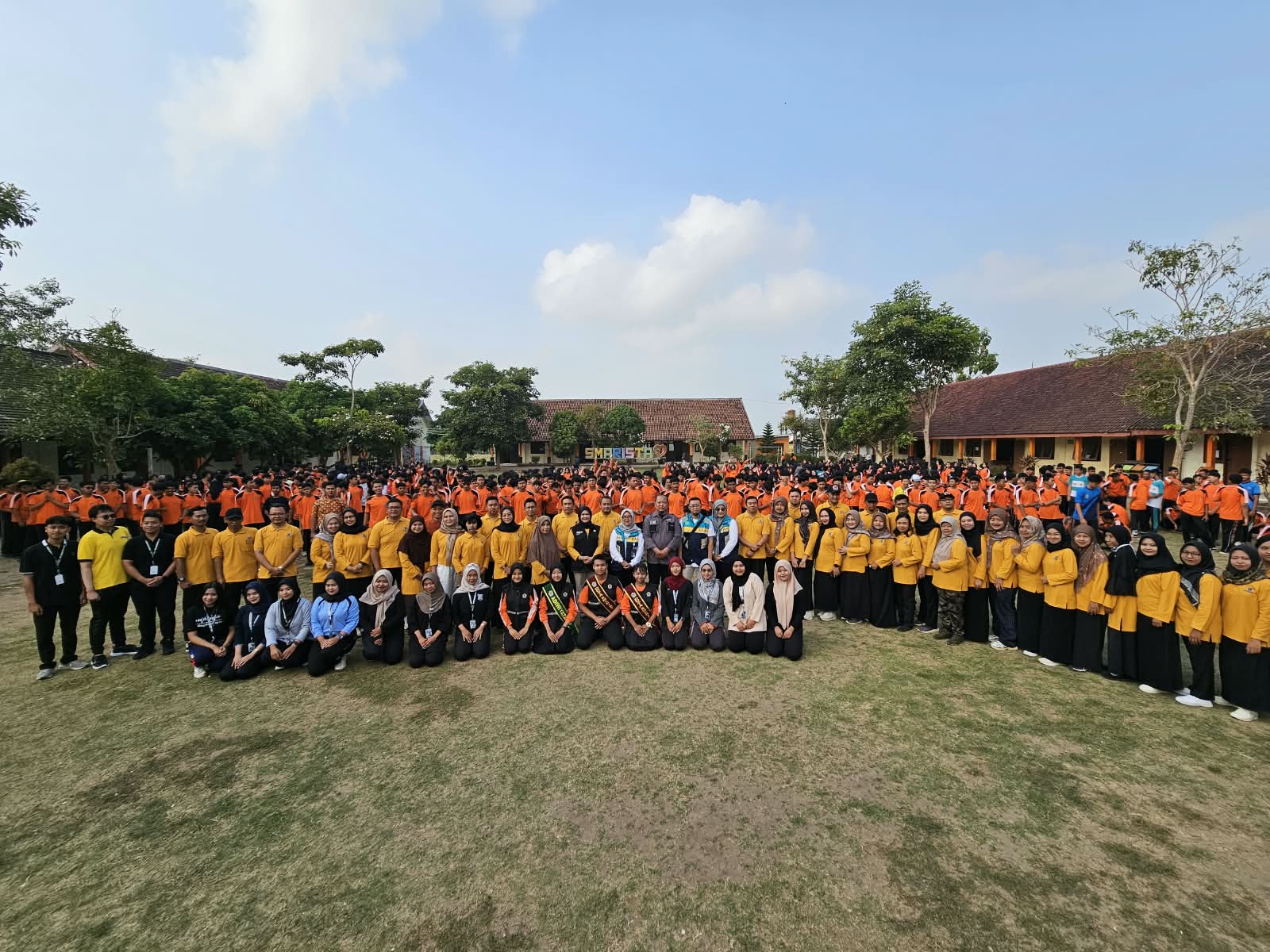 950 pelajar SMAN 1 Tulungagung mengikuti aksi World Cleanup Day 2026 bersama PJT I